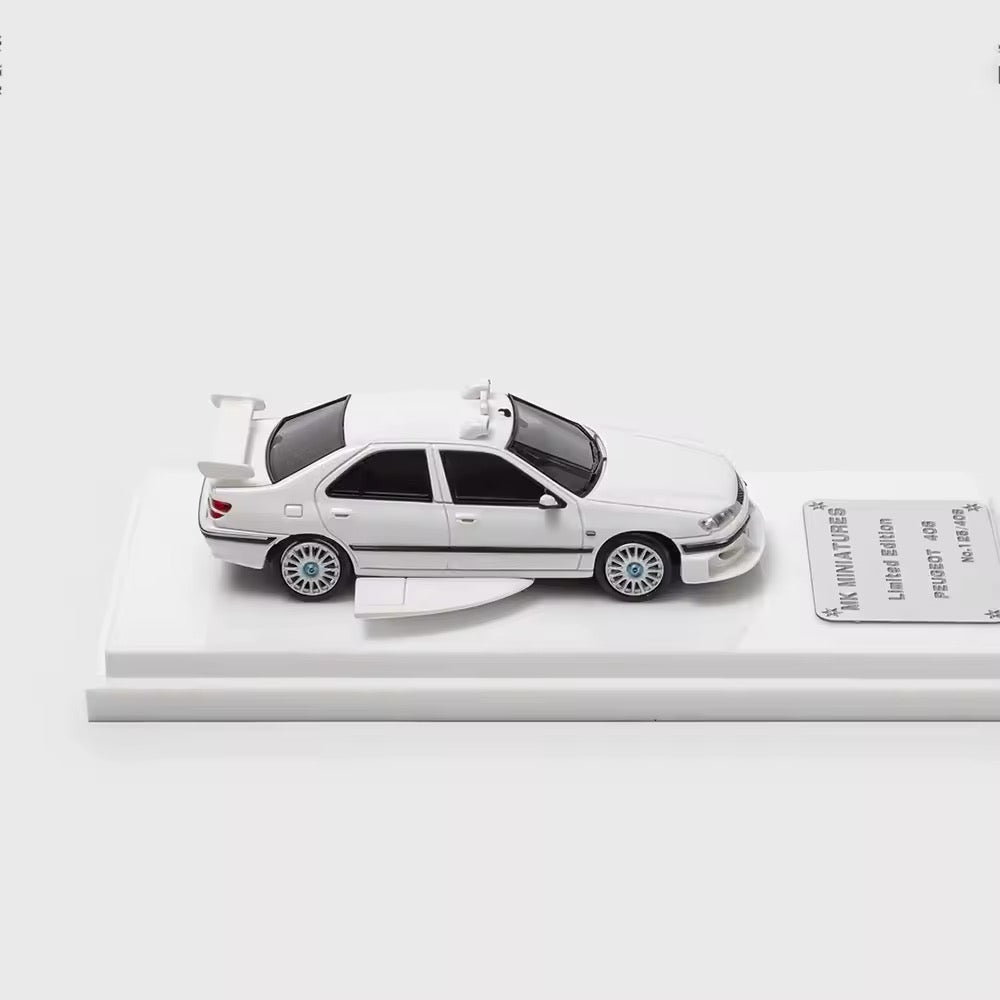 Taxi Taxi! – Peugeot 406 Modellauto 1:64 mit Display-Platte