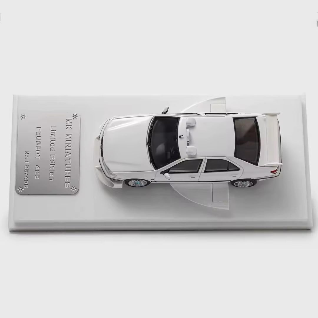 Taxi Taxi! – Peugeot 406 Modellauto 1:64 mit Display-Platte