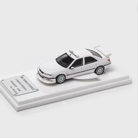Taxi Taxi! – Peugeot 406 Modellauto 1:64 mit Display-Platte