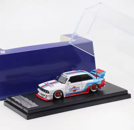 SW 1:64 LTO M3 E30 „Marmor“ – Kunst trifft Maschinenbau