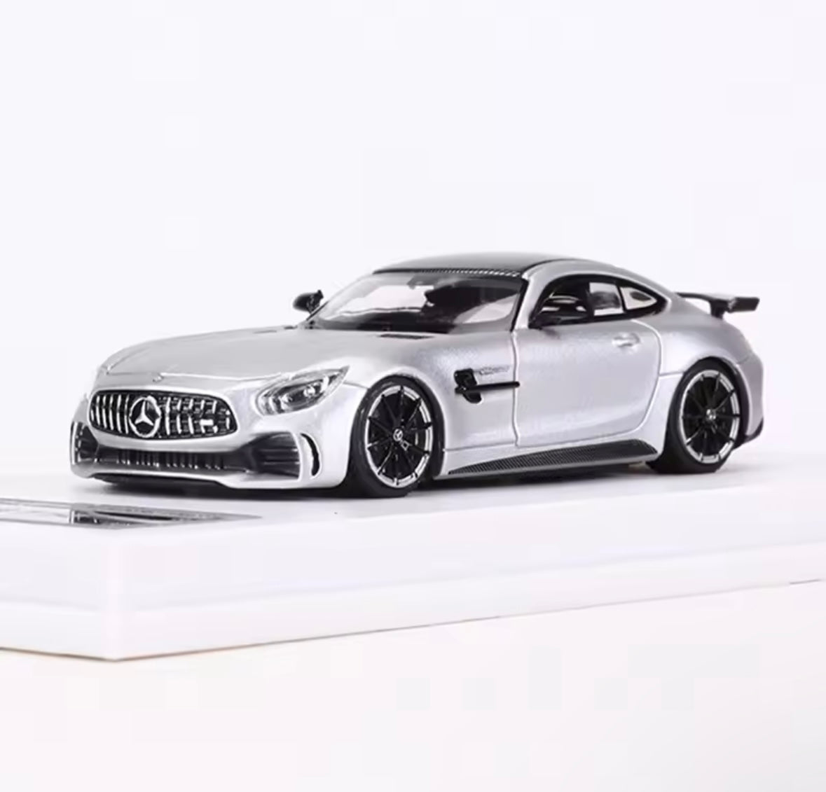MJ Model 1:64 AMG GTR – Pure Performance im Miniaturformat