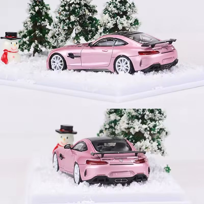 Fine Works 1:64 AMG GTR Christmas Edition – Festliche Power im Taschenformat