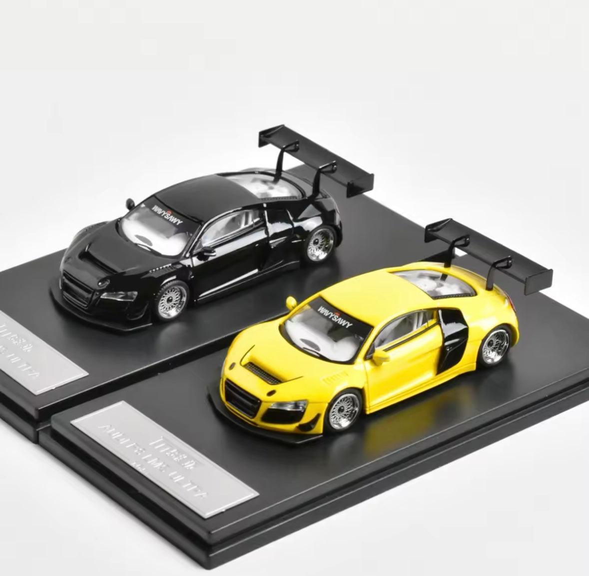 Audi R8 LMS 1:64 – Hochwertiges Modell mit Display-Plate