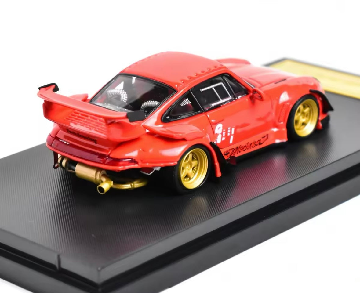 Porsche 993 RWB 1:64 – Präzision trifft auf pure Leidenschaft