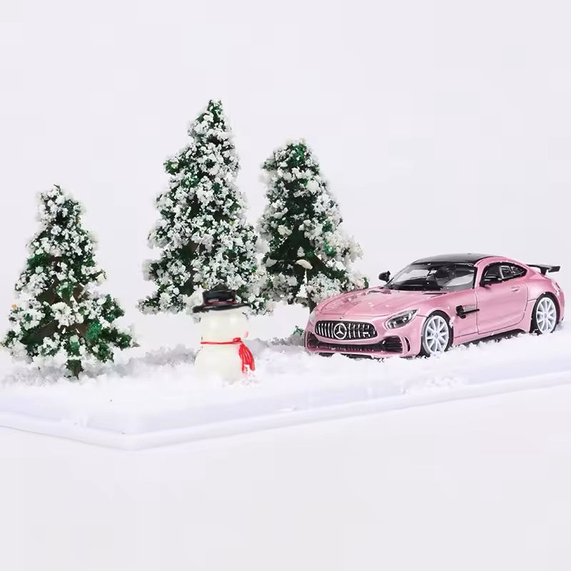 Fine Works 1:64 AMG GTR Christmas Edition – Festliche Power im Taschenformat