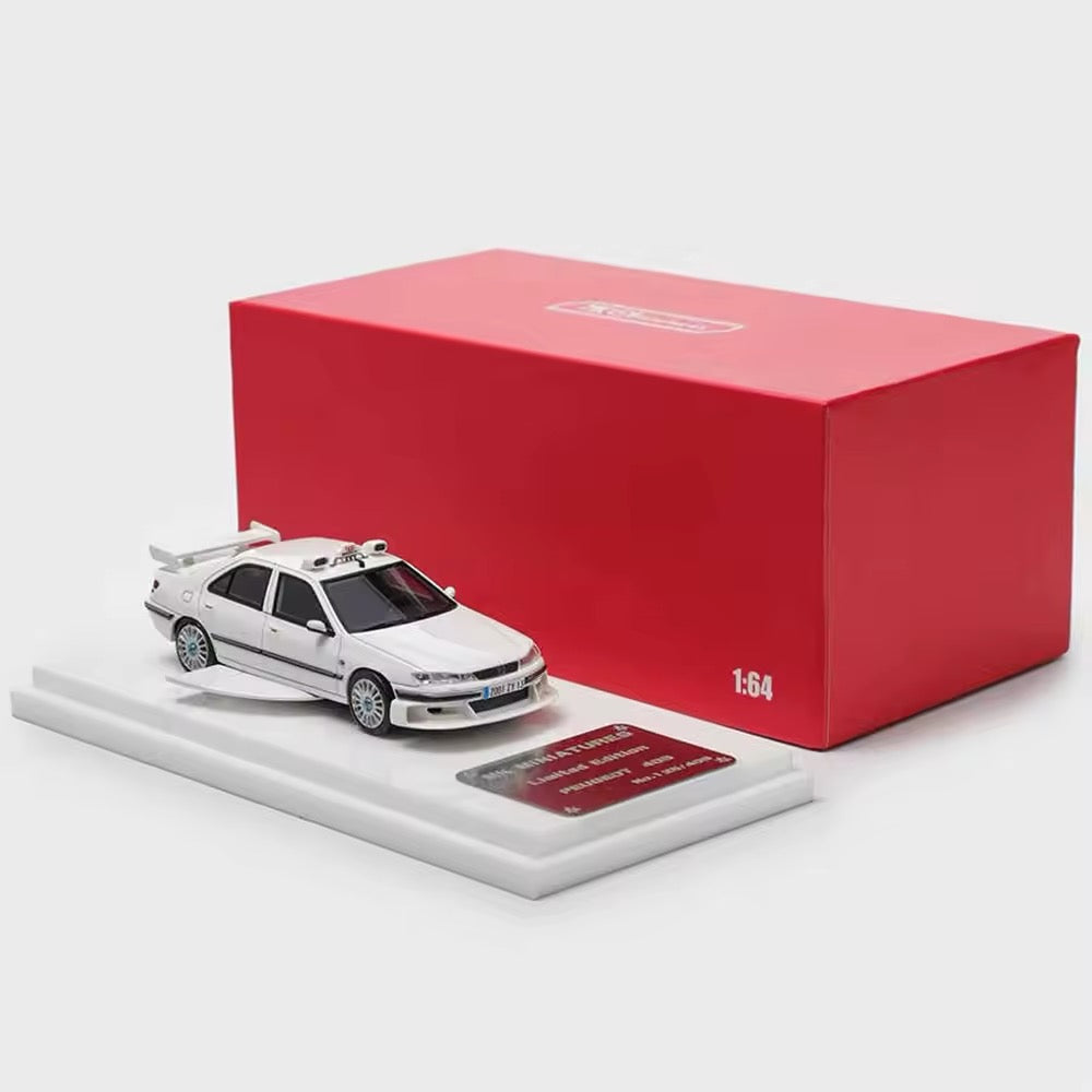 Taxi Taxi! – Peugeot 406 Modellauto 1:64 mit Display-Platte