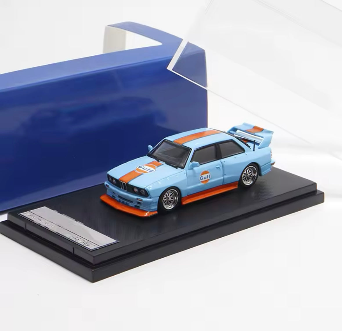 SW 1:64 LTO M3 E30 „Marmor“ – Kunst trifft Maschinenbau