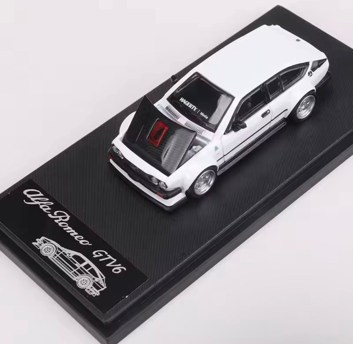 RM Model 1:64 Alfa Romeo GTV6 – Klassische Eleganz trifft auf Detailtreue
