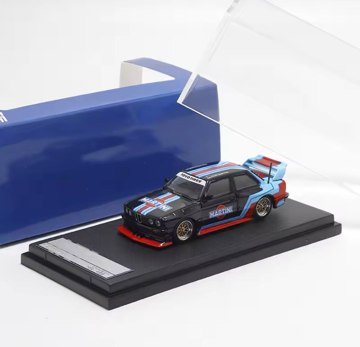 SW 1:64 LTO M3 E30 „Marmor“ – Kunst trifft Maschinenbau