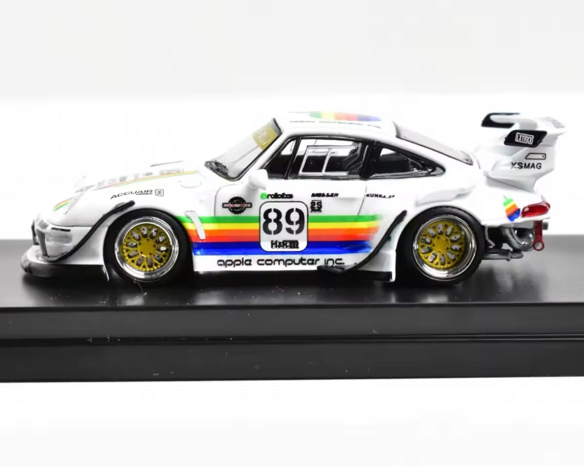 Porsche 993 RWB 1:64 – Präzision trifft auf pure Leidenschaft